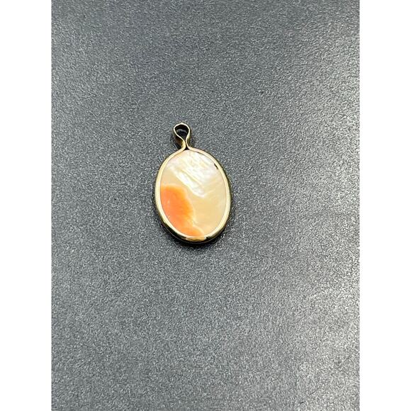 10k Yellow Gold Oval Bezel Setting Natural Abalone MOP Iridescent Pendant - Picture 7 of 9